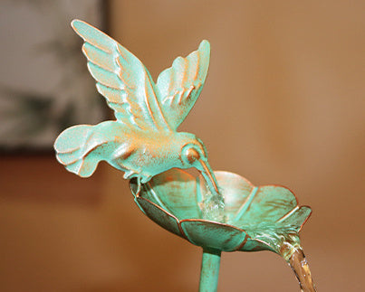 Water Circulation Flowing Water Retro Hummingbird Iron Ornaments